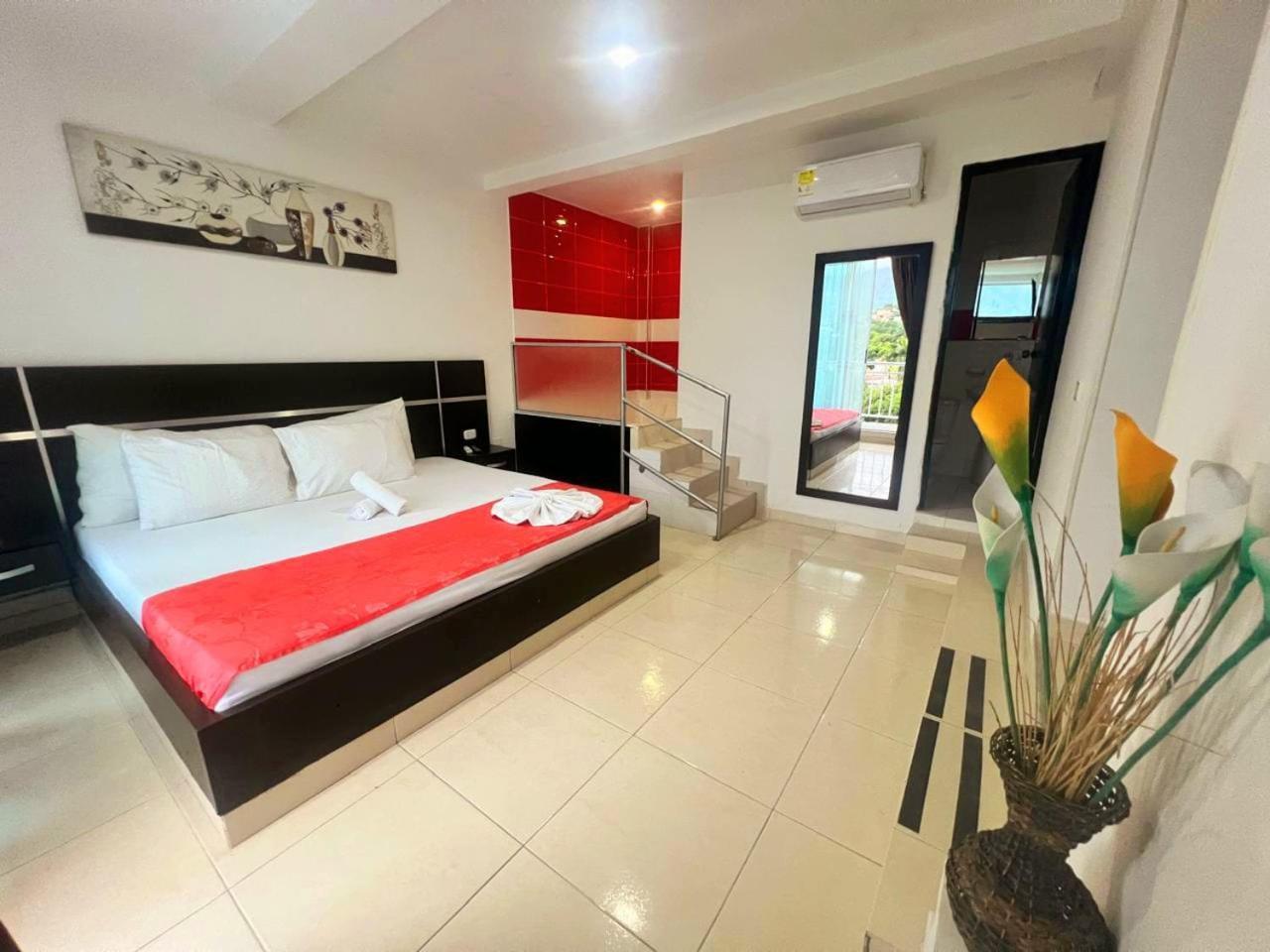 Hotel Suite Royal Melgar Exterior foto